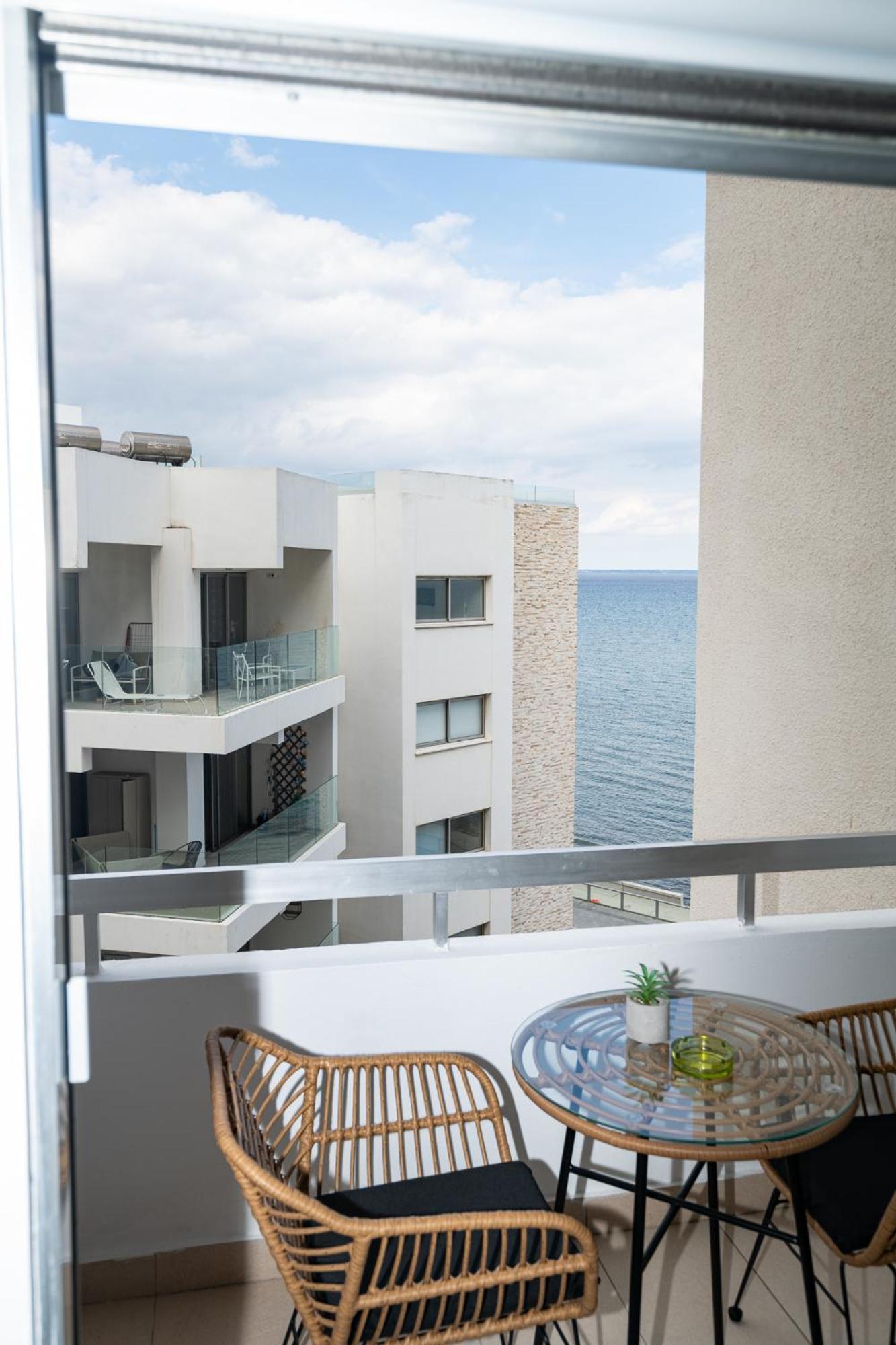 Lazuli Beach Apartment 501 Larnaca Exterior foto