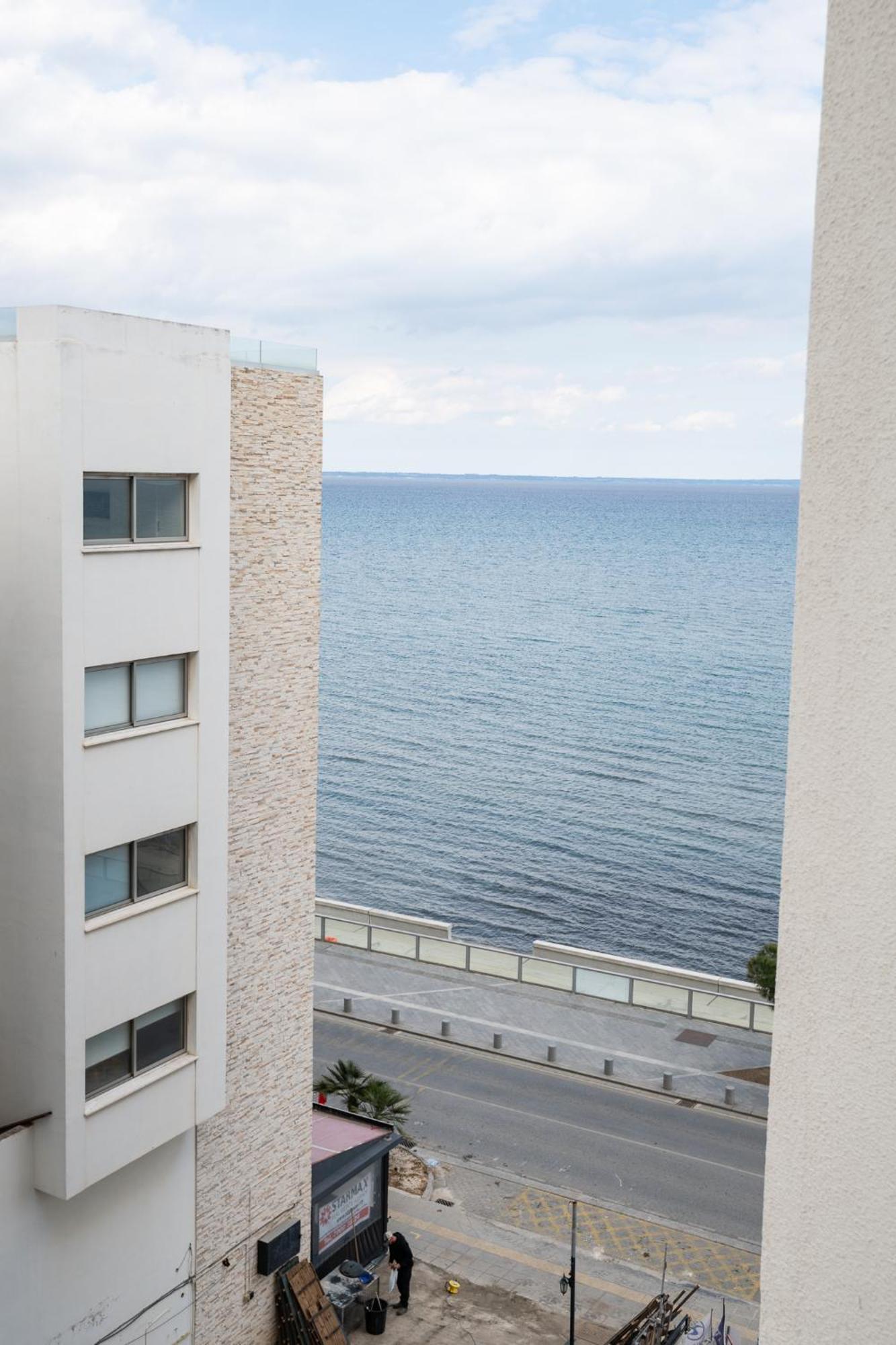 Lazuli Beach Apartment 501 Larnaca Exterior foto